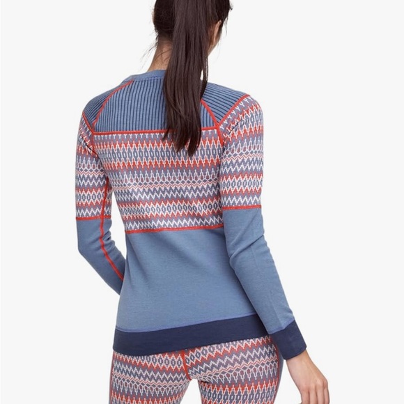 Large Kari Tara Silva Base Layer - lightly used - Picture 9 of 9